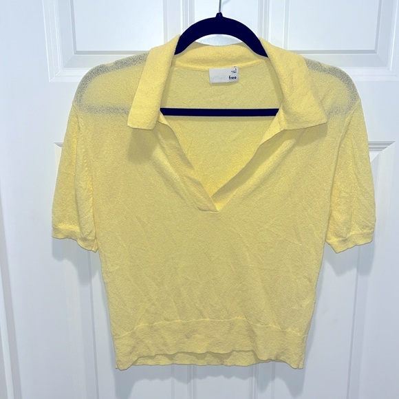 Aritzia Wilfred free lightweight butter yellow crop sweater top S v-neck collar - Picture 2 of 8